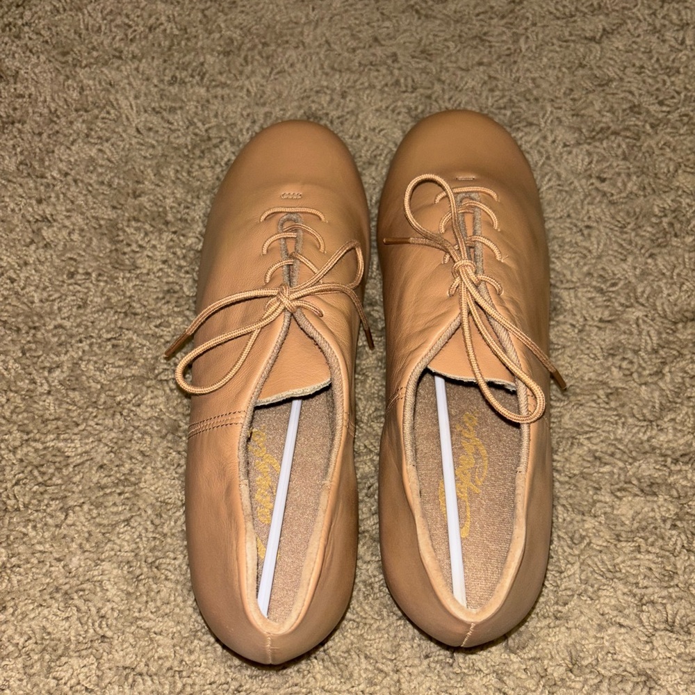 Capezio Women’s Cadence Tap Shoes - Picture 4 of 5